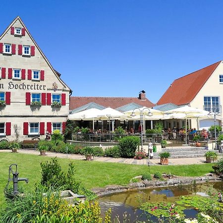 Apartamento Cafe-Restaurant Zum Hochreiter Spalt Exterior foto